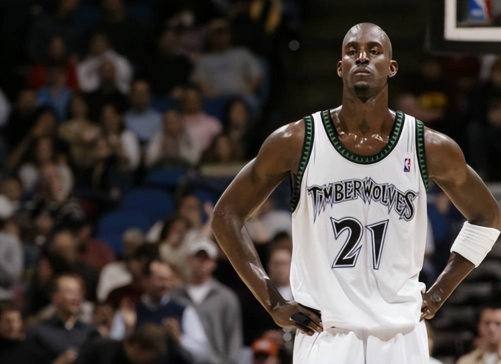 卡尔是否该去踢世界杯？里贝里：足球中没有“太早”这一说法（里贝里力挺卡尔出征世界杯：足球从无“太早”一说）