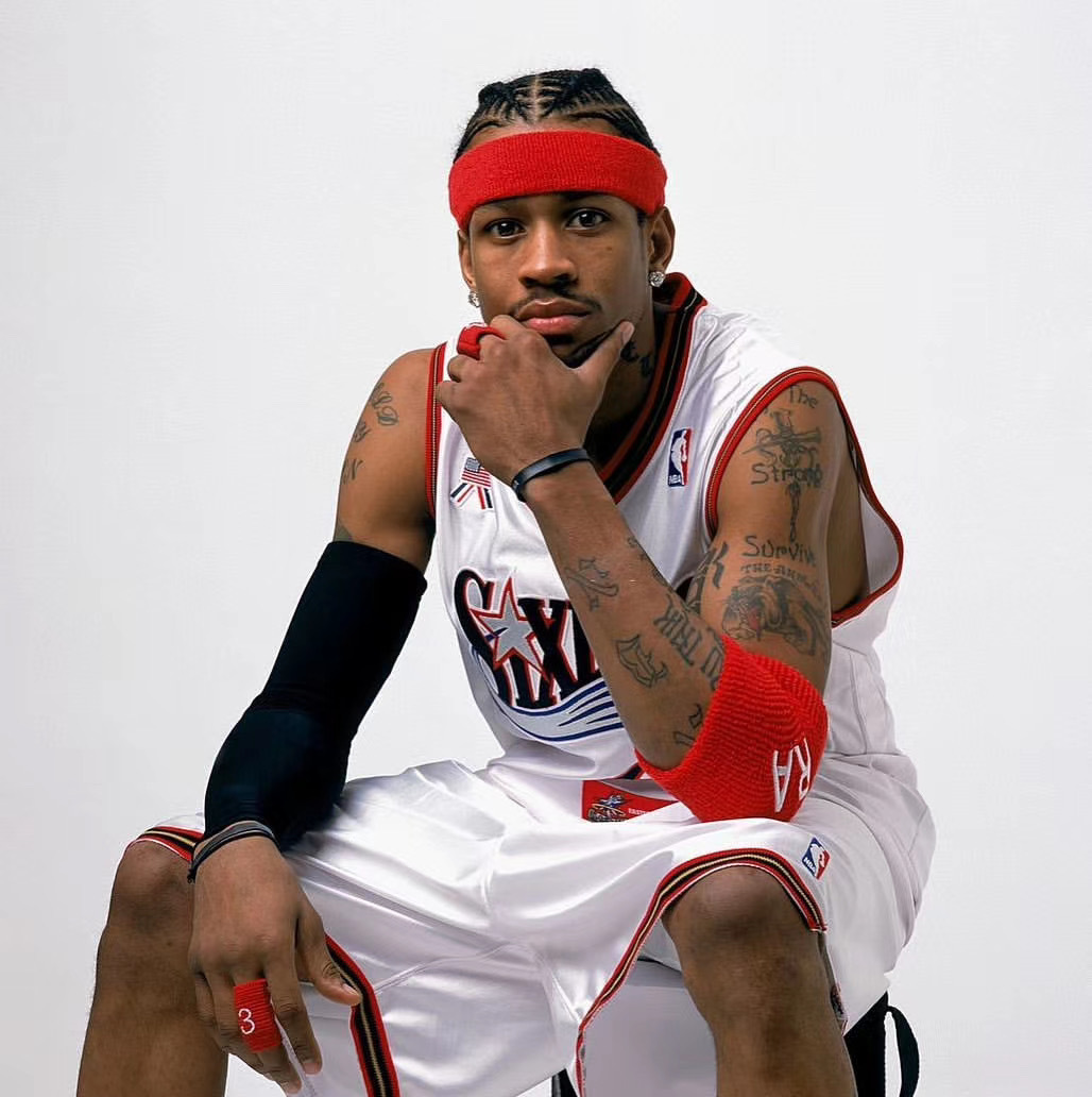 广东男篮防守稳固力克上海（广东男篮凭稳固防守击败上海队）