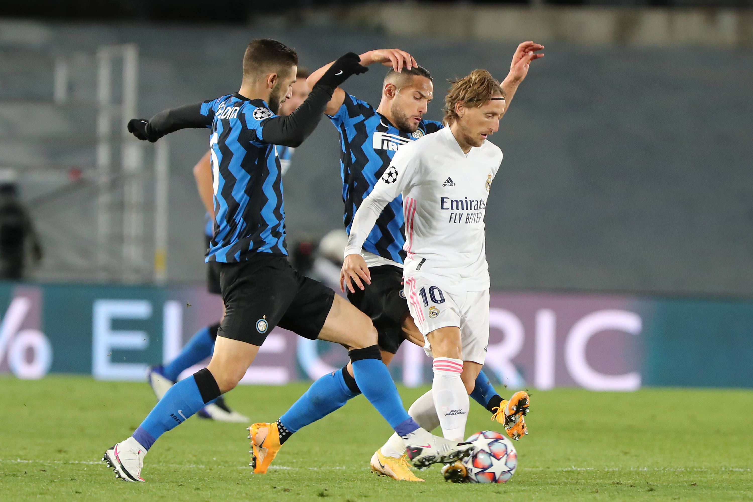 曼城外租小将雷斯：从游戏操控哈兰德到成为队友，太有成就感（曼城外租小将雷斯：从游戏里操控哈兰德到现实并肩作战，成就感拉满）