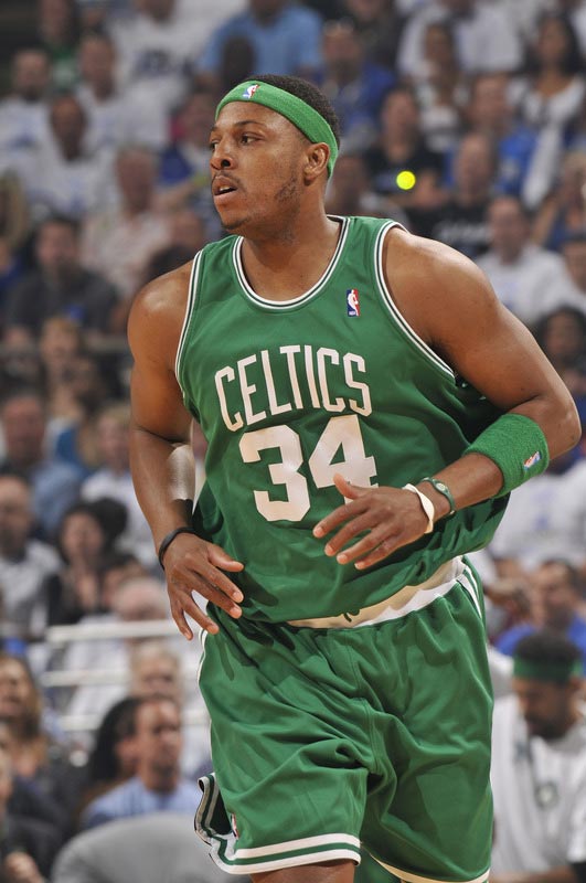 跟队：孙兴慜将留在韩国，以便于完成加盟洛杉矶的转会（随队记者：孙兴慜将留在韩国，以推进加盟洛杉矶的转会手续）