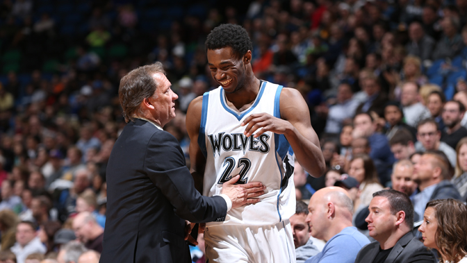 上次英超客战桑德兰，阿森纳依靠吉鲁替补梅开二度4-1胜（英超上次做客桑德兰，阿森纳凭吉鲁替补梅开二度4-1告捷）