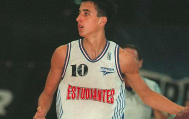 同一天绝代双骄各进一球！以下是媒体对C罗和梅西的...（C罗与梅西同日各入一球：媒体综述）