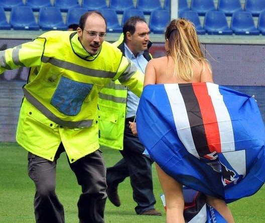 中超：山东泰山主场2-0完胜河南队（中超：山东泰山主场两球零封河南队）