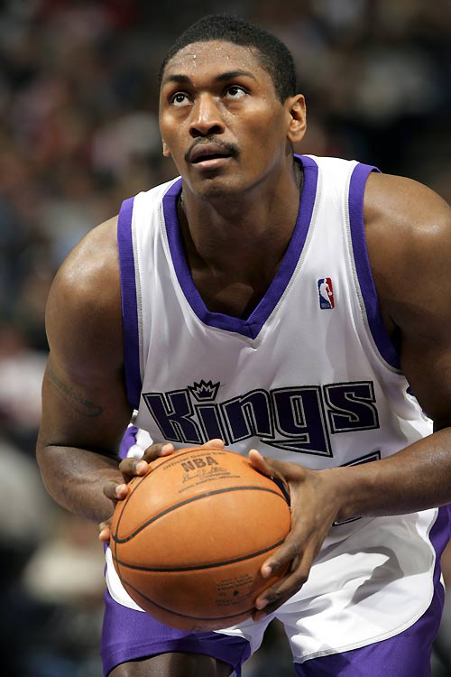 杜兰特远投三分命中，全场欢呼（杜兰特命中超远三分，现场沸腾）