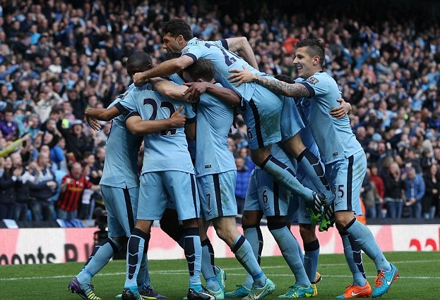 英超战报：米伦科维奇乌龙，霍尔制胜，埃弗顿3-0大胜森林（英超快讯：米伦科维奇自摆乌龙，霍尔破门锁胜，埃弗顿3-0完胜诺丁汉森林）