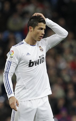 文班：马刺当前与雷霆算不上宿敌对决，我们还需继续进步（文班：马刺与雷霆暂非宿敌，球队仍需提升）